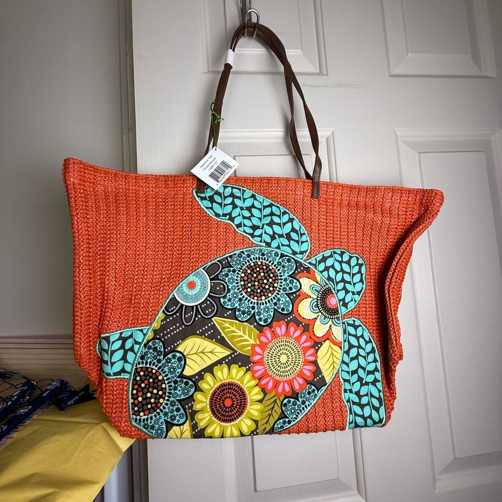 NWT Vera Bradley Flower Shower Large Straw Tote Beach Tote Bag Retired Pattern